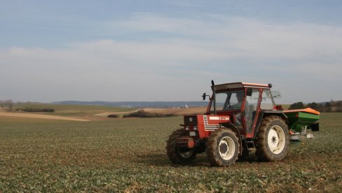 СРПСКЕ ЊИВЕ ДИЖУ ЦЕНУ: Ово је најтраженији регион у земљи