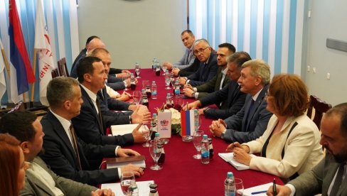 БОЉИ УСЛОВИ ЗА НАСТАВУ У ТРЕБИЊУ: За грејање и реконструкцију више од пола милиона КМ