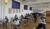 МАЛА МАТУРА ЗА ОСМАКЕ ПОЧИЊЕ СУТРА: Ево какво је стање са бројем места у средњим школама