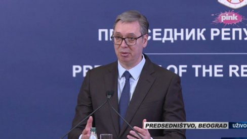  УСПЕЛИ СМО ДА ОБЕЗБЕДИМО НАЈБОЉЕ И НАЈСКУПЉЕ ЛЕКОВЕ НА СВЕТУ: Председник поносан: Продужићемо живот хиљадама људи