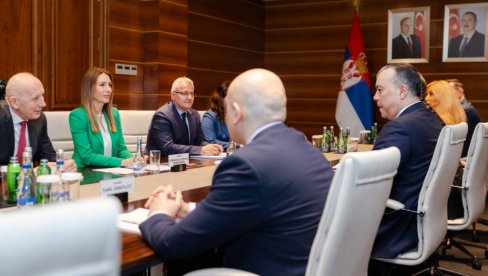 ПРОЈЕКАТ ВАЖАН ЗА СРБИЈУ: Ђедовић Хандановић разговарала у Бакуу са представницима Владе Азербејџана и енергетске компаније SOCAR