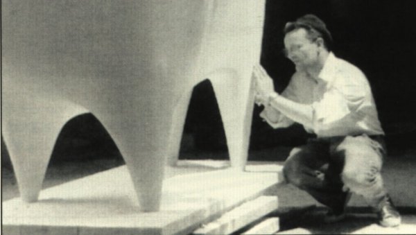 СПЕЦИФИЧАН ИЗРАЗ СРПСКИХ МАЈСТОРА: Неукротива машта Душана Џамоње изнедрила је бројне величанствене скулптуре и споменике