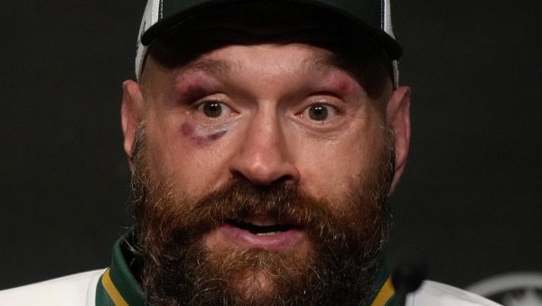 КРАЉ ЦИГАНА СЕ ВРАЋА! Тајсон Фјури против Руса на стадиону у Лондону, цео свет ће овог викенда гледати спектакл