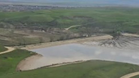 ЈАКО ЛОША СИТУАЦИЈА: Више од хиљаду кућа и даље поплављено (ВИДЕО)