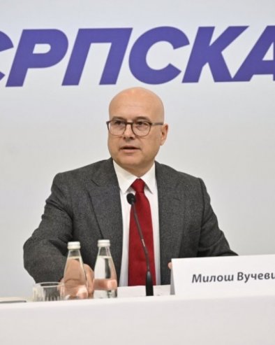 МИ СЛУШАМО ГРАЂАНЕ, ДОК ДРУГИ РАЗГОВАРАЈУ СА СТРАНЦИМА Вучевић се огласио моћним речима након седнице Главног одбора СНС