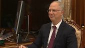 ДМИТРИЈЕВ ПЕЦНУО УКРАЈИНЦЕ: Можда је требало да ангажују гатару?