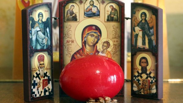 ПРАЗНИК НАД ПРАЗНИЦИМА: Која је суштина Христовог Васкрсења?