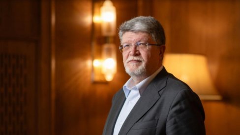 Isplači se, biće ti lakše! Picula poludeo na tajkunskoj N1: Smeta mu što Vučić snaži Srbiju, pa pomenuo i kineske rakete (VIDEO)