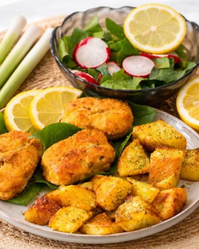 ХРСКАВ ОСЛИЋ ИЗ РЕРНЕ СА ЗЛАТНИМ КРОМПИРОМ: Идеалан за свакодневни ручак, али и за посне дане