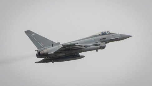 Драма на небу: Британски авиони полетели због дронова, зауставили се на граници Украјине!