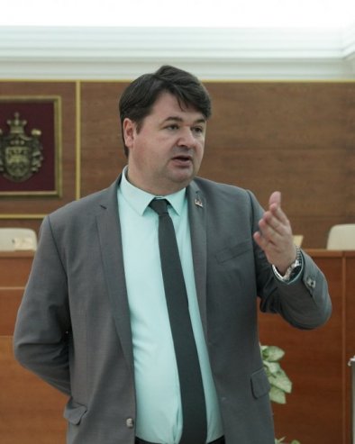 ПЕТРОВ: Очекујем изузетно позитивно мишљење Венецијанске комисије