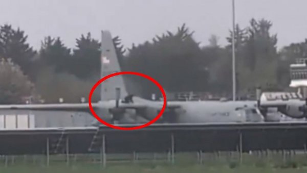 ПОГЛЕДАЈТЕ: Ирац „напао“ амерички војни авион (ВИДЕО)