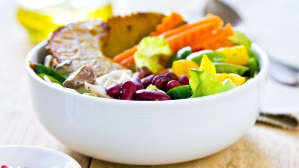 СИРОВО НИЈЕ УВЕК И ЗДРАВИЈЕ: За осетљив стомак само барени зелениш (ЈЕЛОВНИК)