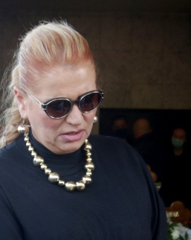 СЛОМИЛА ЧЕТИРИ РЕБРА: Ћана пала са моста високог 2.5 метра