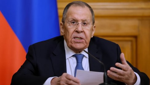 KOMIČAR POKUŠAVA DA IGRA TRAGEDIJU: Lavrov opleo po Zelenskom