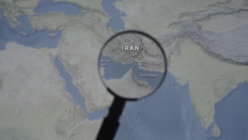 Proterali smo evropske kolonizatore iz Persijskog zaliva Kalibah: Iran će kontrolom nad Ormuskim moreuzom sprečiti mešanje SAD