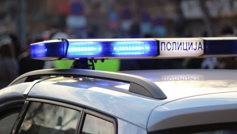 Деца у Кошутњаку пронашла ранац са пиштољем и дрогом: Полиција покренула хитну истрагу