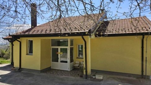 Srbi ne veruju albanskim lekarima: SL o postavljanju nove table na zatvorenim ambulantama u selima Suvo Grlo i Banje