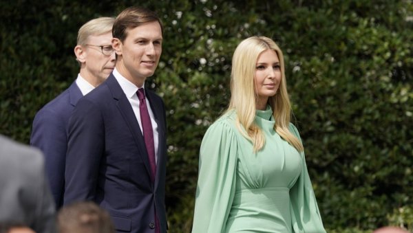 Ћерка Доналда Трампа купила албанско острво? После објављивања Епстајнових докумената, Сазан у жижи јавности