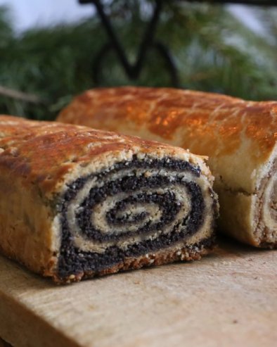 Кухињске чаролије: Ево како да умесите мекану и сочну штрудлу