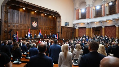 ДАНАС СЕДНИЦА СКУПШТИНЕ СРБИЈЕ: Пред посланицима измене изборних закона