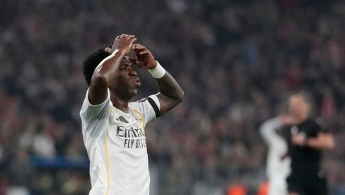 DŽabe pobeda u La Ligi: Fudbaleri Real Madrida izviždani od svoje publike zbog ispadanja iz Lige šampiona (VIDEO)