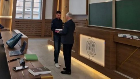 Treći na republičkom takmičenju iz sociologije: Uspeh srednjoškolca Vladimira Komara iz Sečnja