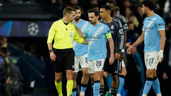 Растанак после девет година: Ас напушта Манчестер сити!