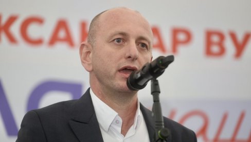 ZETA POVUKLA PRIZNANJE LAŽNE DRŽAVE Knežević poručio: Ni korak nazad!