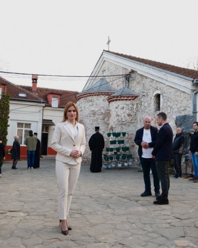 Аутор изврће историјске чињенице: Министарка Стаменковски оштро критиковала Филипа Младеновића и његов текст у Данасу