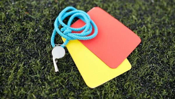 Аргентина увела фудбалско правило ког нема нигде на свету! Судије одмах дају картон ако виде ово!