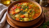 СУПА СА ПОВРЋЕМ: Хранљив и једноставан оброк