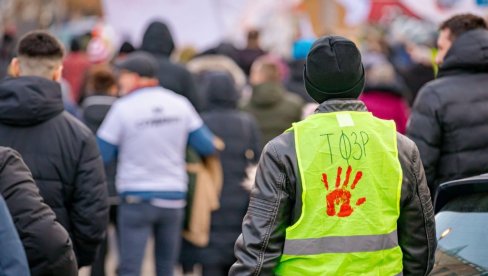 ТЕРОРИСТИЧКИ ПРЕДЛОГ: Најснажнији подржаваоци студентско-блокадерске листе траже резолуцију о злочинима Србије