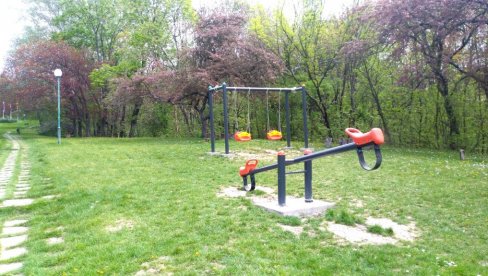 Спомен-парк Чачалица: У парковском комплексу и кутак за забаву најмлађих