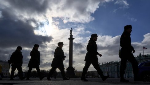 Rusija sa skoro 700.000 vojnika juriša na Donbas, sve je gotovo: Vodeći ukrajinski obaveštajac došao do jezivih informacija za Kijev