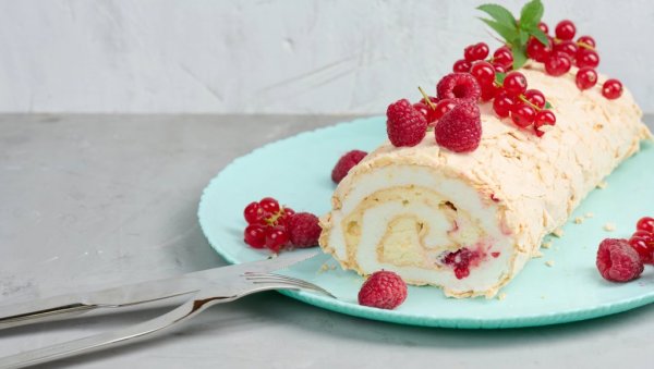 Нежан и неодољив слаткиш: Пуслица ролат, савршен десерт за пробирљиве сладокусце