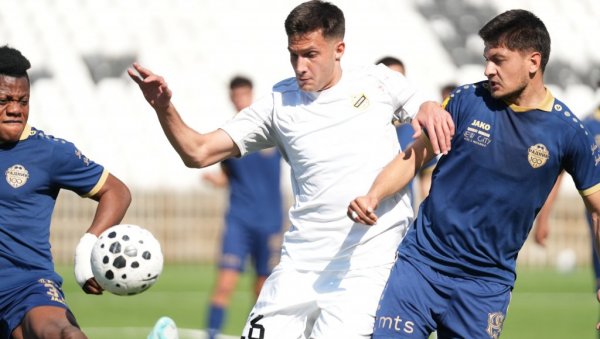 Каква утакмица у Суперлиги Србије: Чукарички у надокнади испустио победу против Радника (ФОТО/ВИДЕО)