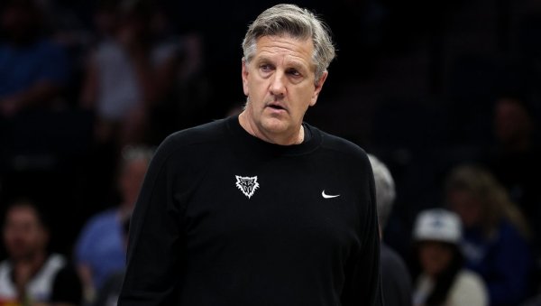 Ко губи има права да се љути! Тренер Минесоте поменуо Јокића, па критиковао судије