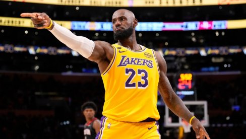 Леброн Џејмс је газда Лос Анђелеса! Лејкерси повели против Хјустона