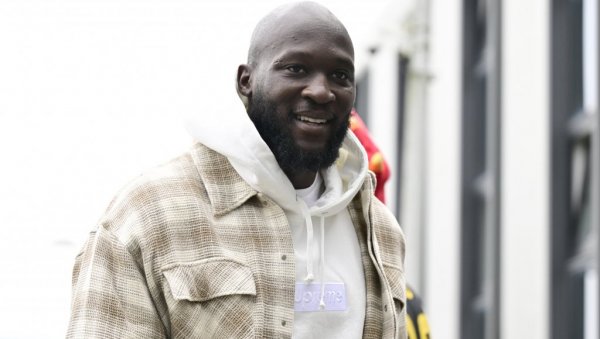 Крај саге, повратак Лукакуа! Наполи у наставку првенства јачи за снажног нападача