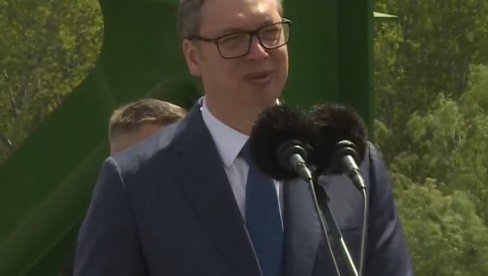 Жао ми је што се није одазвао позиву председника своје земље Вучић о Ђокићевом сусрету са Мартом Кос