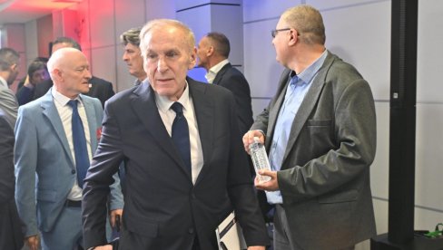 DRAGAN DŽAJIĆ U ŠOKU: Ovako je reagovao kada je čuo da je umro Vladimir Cvetković sa kojim je odveo Zvezdu na krov Evrope