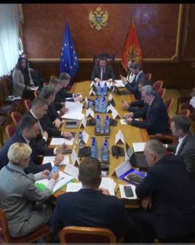 Саслушавају сина убијене новинарке: Нова седница Анкетног одбора за прикупљање информација о градњи ветропарка Можура