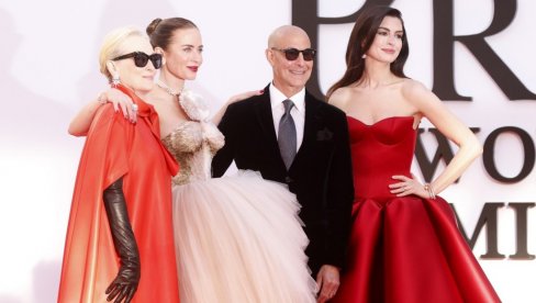 Da li je ovo najmoćnija premijera filma do sada? One su sinoć bile definicija moderne elegancije - „Đavo nosi Pradu 2“ je stigao (FOTO)