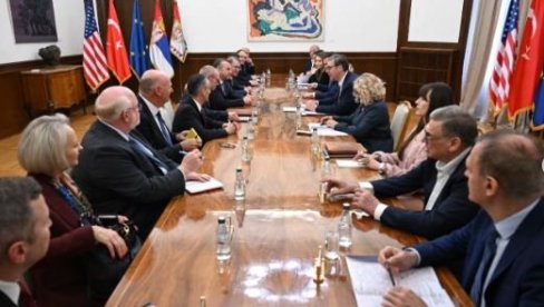 Vučić sa Behtel–Enka o napretku na Moravskom koridoru: Poštovati rokove za Čačak-Kraljevo