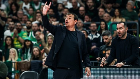 NEZAPAMĆEN HAOS U EVROLIGI: Ataman hteo da se bije, jedva ga sklonili (VIDEO)