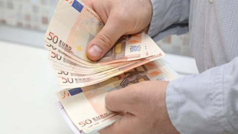 ПАРЕ ПАДАЈУ С НЕБА ЗА 4 ЗНАКА: Један мора одмах да уплати лото тикет