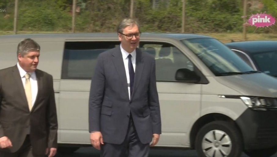 Вучић у Параћину: Председник на отварању погона компаније Ваидер Српска фабрика стакла (ВИДЕО)