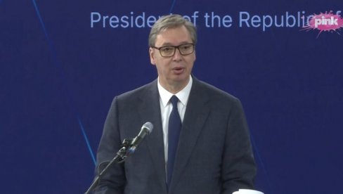 Vučić na otvaranju pogona kompanije Vaider Srpska fabrika stakla u Paraćinu: Pokušavamo da iz pepela podignemo fabriku (VIDEO)