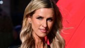 Kažu da je prodala dušu za novac, sada se pojavila na premijeri i oduševila: Niki Hilton prošetala Kavalijevu kreaciju (foto)
